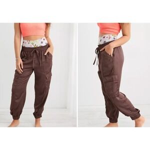 Aerie Satin Cargo Joggers Womens M High Rise Relaxed Fit 100% Viscose Brown